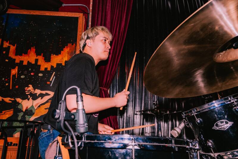 Drums, club stage